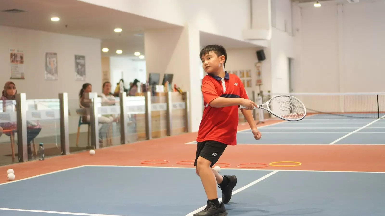 Menguasai Teknik Servis Tenis: Panduan Lengkap